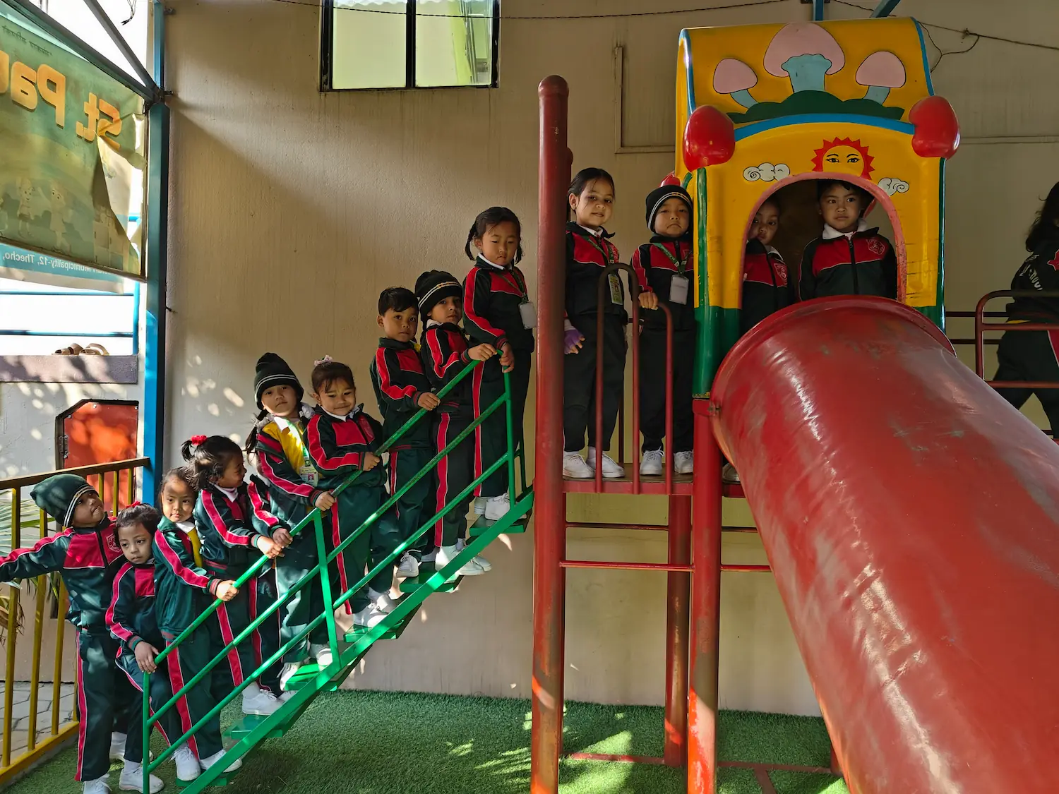 st-paul-school-kids-playing