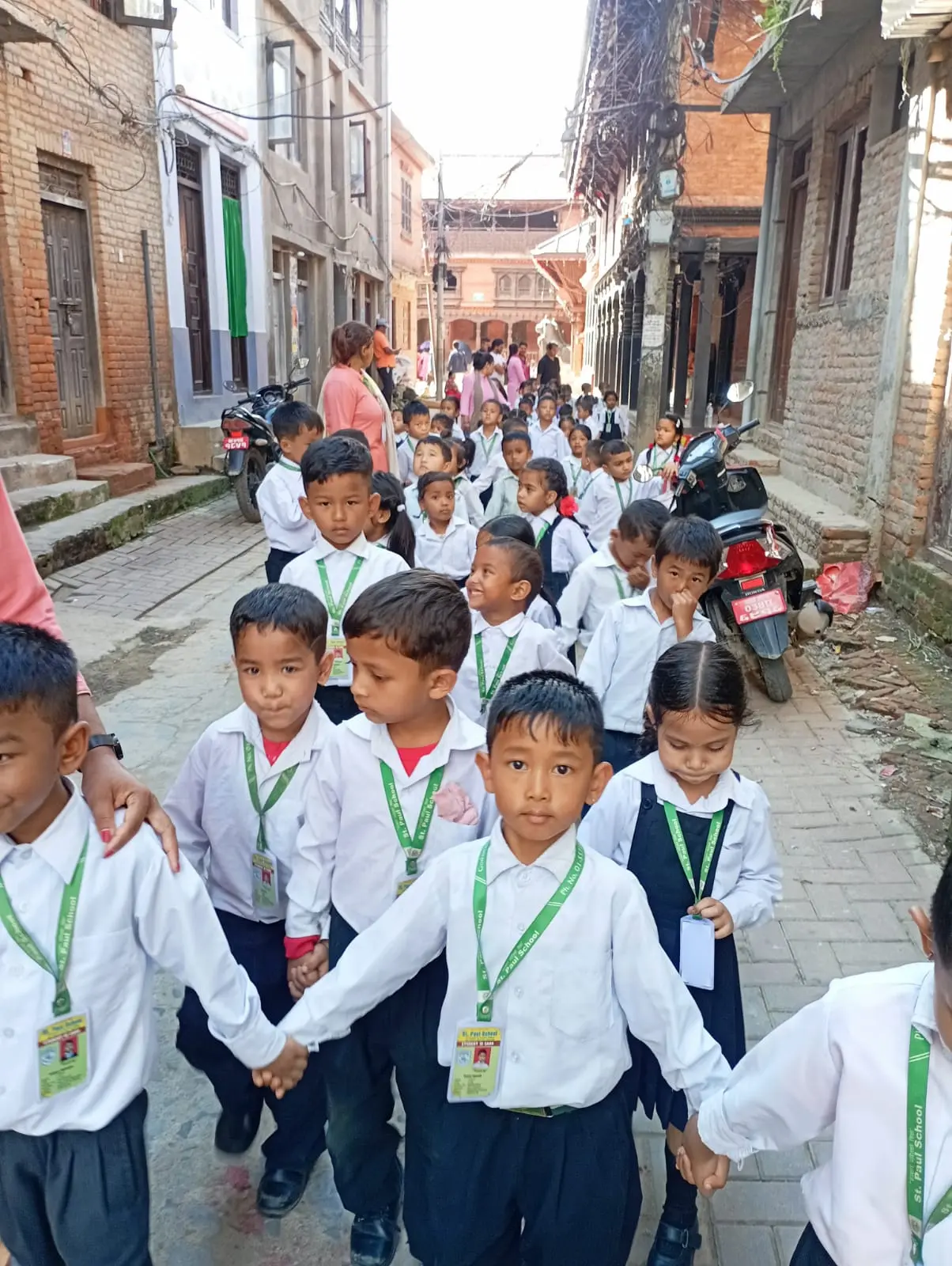 st-paul-school-outdoor-walking