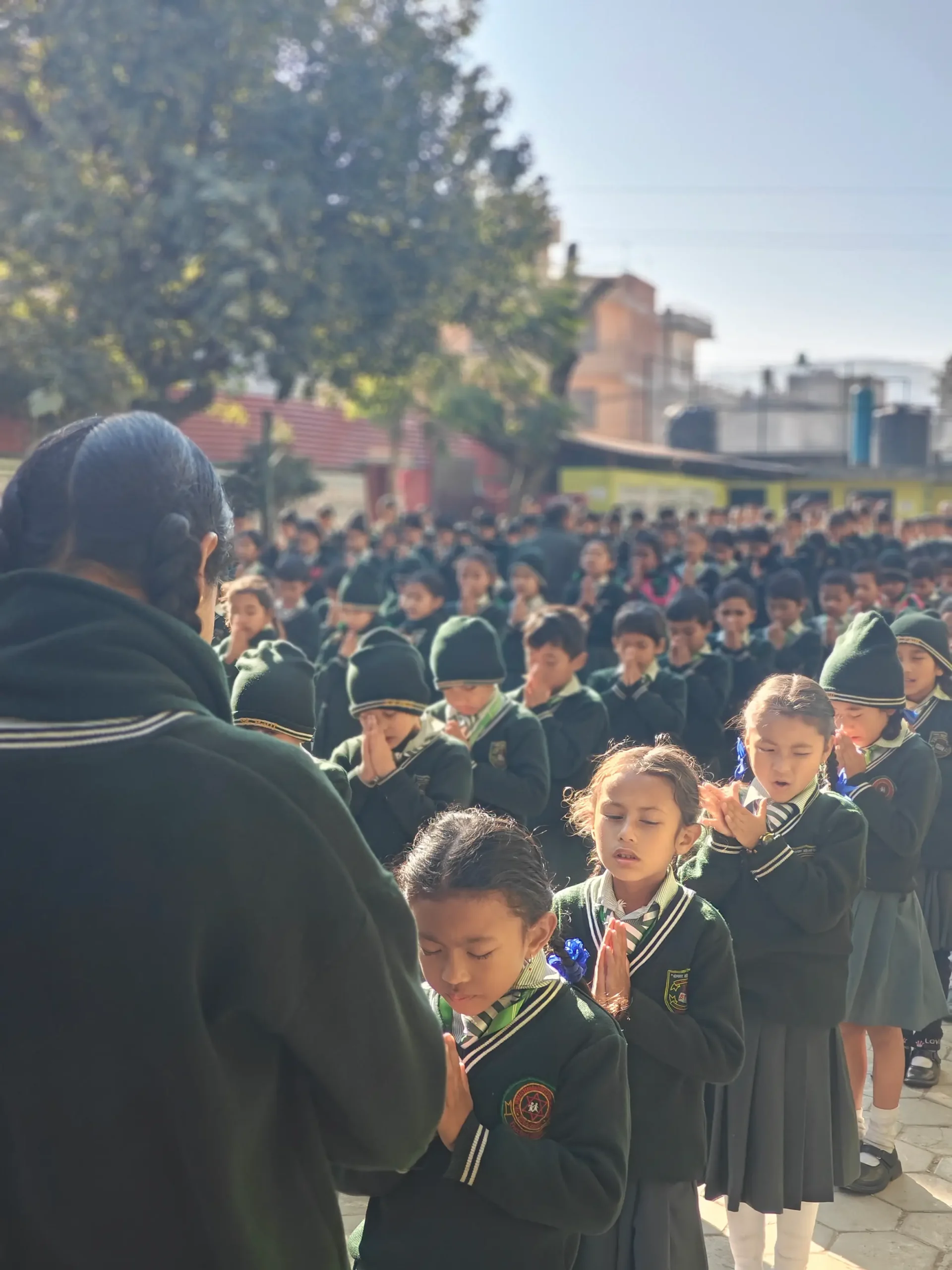 st-paul-school-students-praying