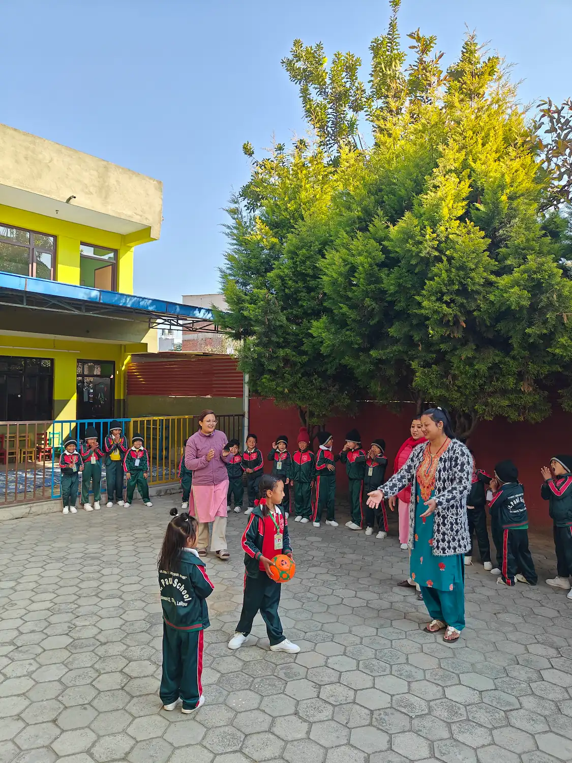 st-paul-students-playing-games